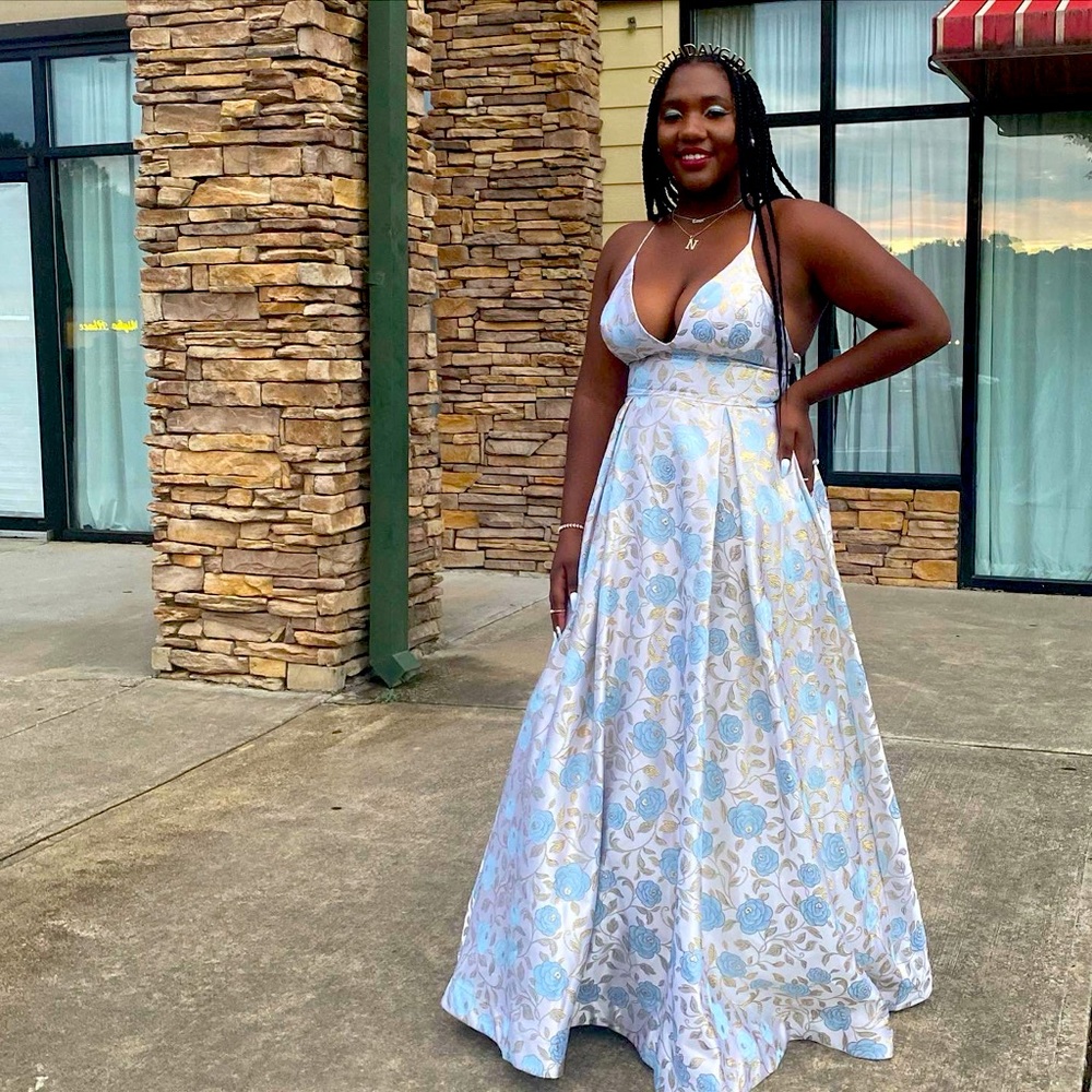 Macy’s Cream/Blue/Gold Prom Dress, Juniors 15/16